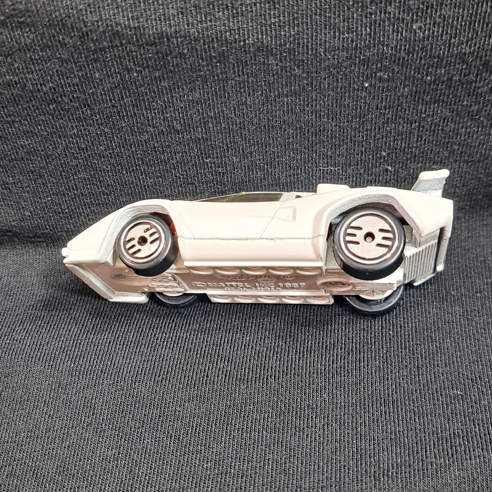 Vinatge Hot Wheels‎ 1987 White Lamborghini Countach w/o Decals